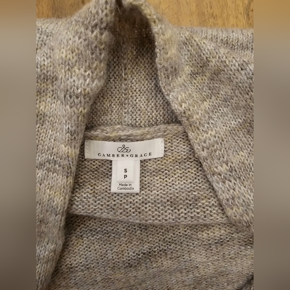 Light beige/grey vest - Picture 2 of 2